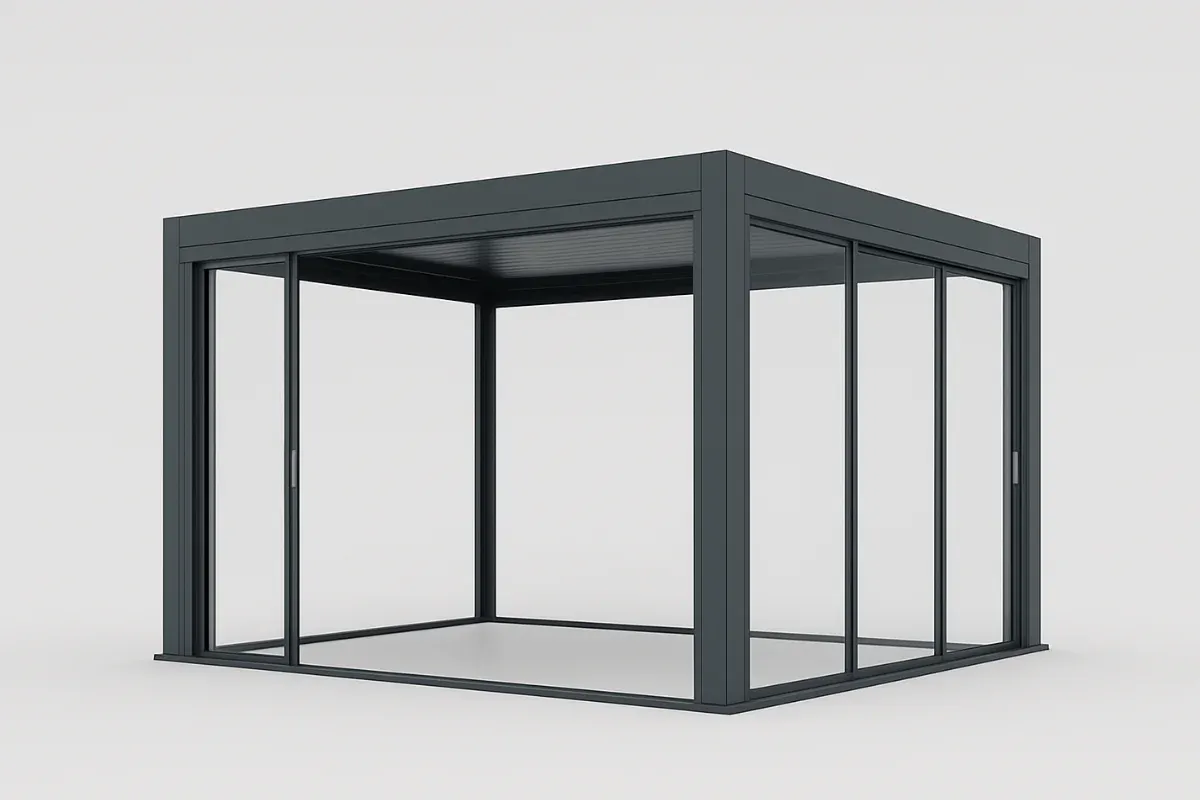 Stiklinė pergola su stumdomomis durimis ir tamsaus aliuminio konstrukcija, vizualizuota šviesiame fone.